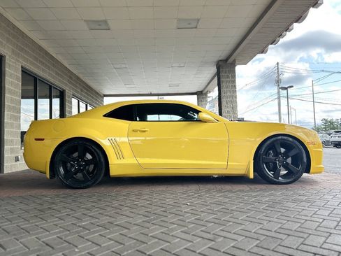 Used 2010 Chevrolet Camaro SS w/ RS Package RWD image 20
