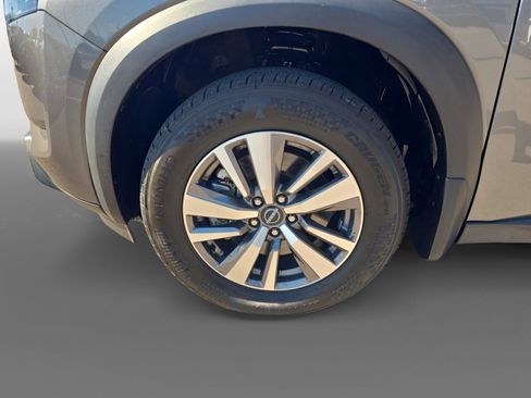 Used 2022 Nissan Pathfinder SL image 9