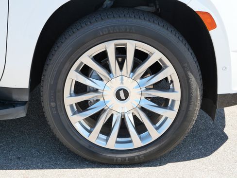 Used 2024 Cadillac Escalade ESV Premium Luxury w/ LPO, Floor Liner Package AWD/4WD image 15