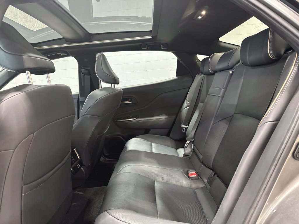 Certified 2024 Toyota Crown Platinum AWD/4WD image 16