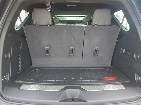 Used 2023 GMC Yukon AT4 image 30