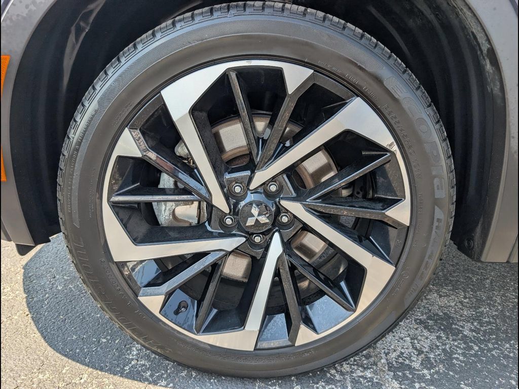 Used 2022 Mitsubishi Outlander SE AWD/4WD image 25