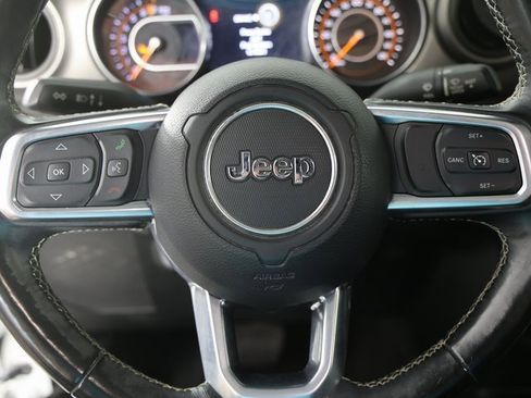 Used 2020 Jeep Gladiator Sport w/ Quick Order Package 24S image 12