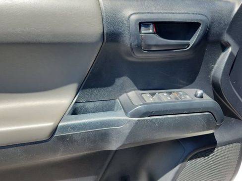 Used 2017 Toyota Tacoma SR w/ Tow Package AWD/4WD image 13