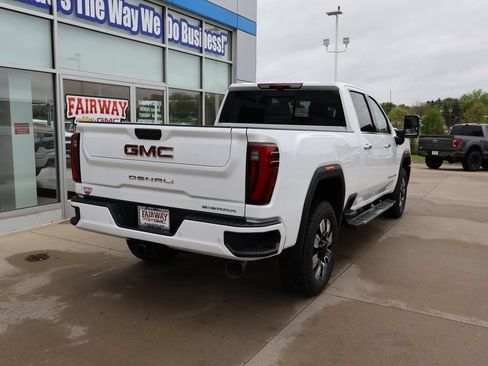 New 2026 GMC Sierra 2500 Denali w/ Denali Reserve Package AWD/4WD image 3