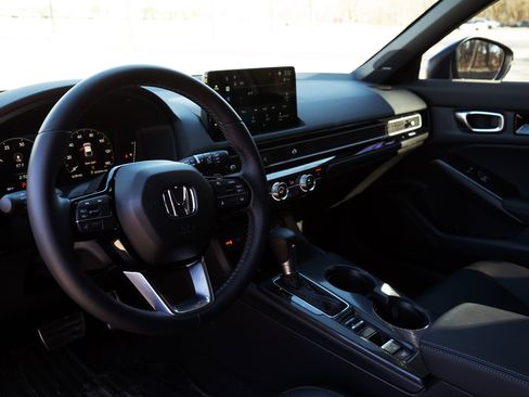 Used 2025 Honda Civic Sport Touring image 16