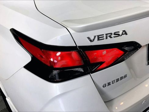 Used 2025 Nissan Versa SR w/ Trunk Package FWD image 40