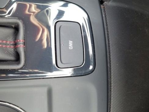 Used 2024 Chevrolet Equinox RS image 32