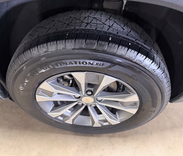 Used 2025 Chevrolet Equinox LT FWD image 9