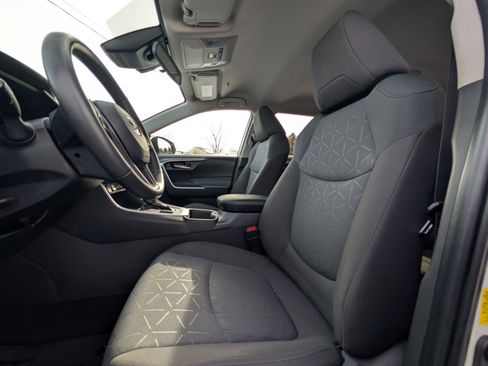 Used 2023 Toyota RAV4 XLE w/ XLE Grade Weather Package image 29