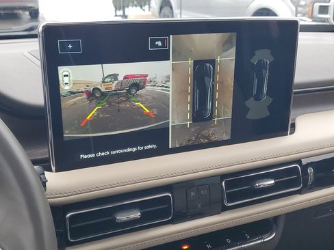 Certified 2023 Lincoln Nautilus Reserve w/ Equipment Group 201A image 17