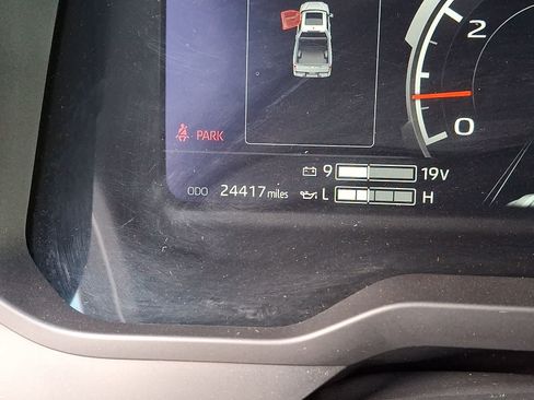 Used 2024 Toyota Tundra Limited AWD/4WD image 23