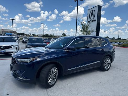 Used 2023 Acura MDX SH-AWD w/ Advance Package image 4