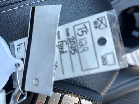 New 2025 Ford Escape PHEV image 20