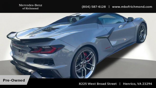Used 2025 Chevrolet Corvette Z06 RWD image 2