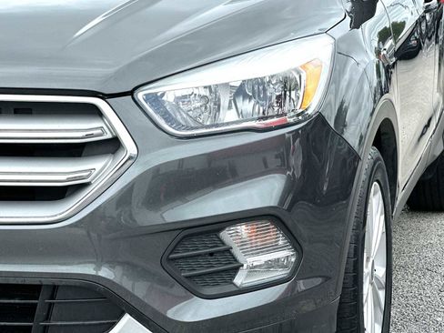 Used 2019 Ford Escape SE FWD image 16