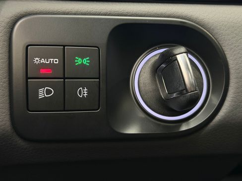 Certified 2023 Porsche Cayenne AWD/4WD image 20