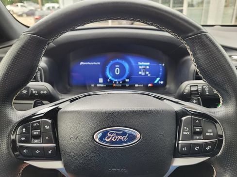 Used 2021 Ford Explorer ST w/ Equipment Group 401A AWD/4WD image 30