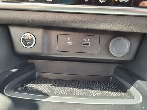 Certified 2023 Nissan Rogue SV FWD image 25