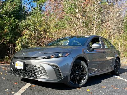 New 2026 Toyota Camry SE w/ Convenience Package