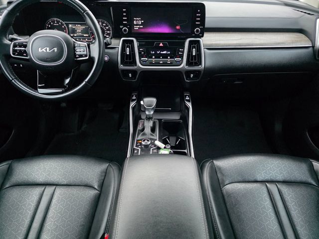 Certified 2023 Kia Sorento S w/ Panoramic Sunroof Package AWD/4WD image 26