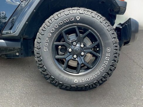 Used 2024 Jeep Gladiator Sport AWD/4WD image 27