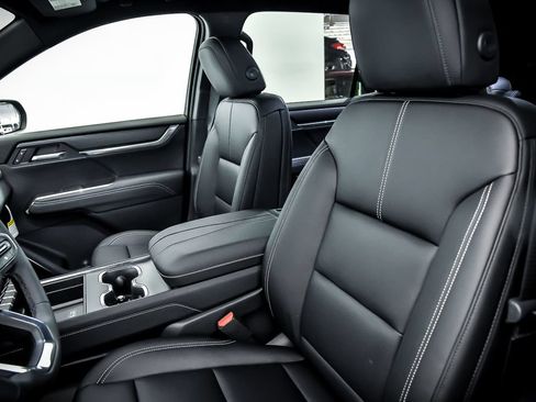 New 2027 GMC Acadia Elevation w/ Black Edition AWD/4WD image 6