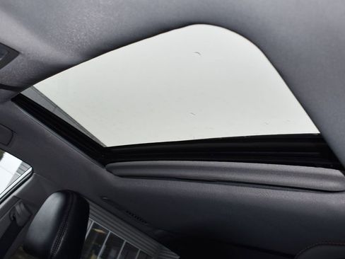 Used 2019 Toyota Highlander Limited image 7