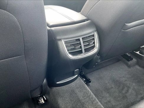 Used 2024 Chevrolet Malibu LT FWD image 32
