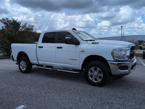 Used 2024 RAM 2500 Big Horn AWD/4WD image 2