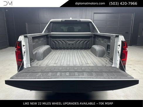 Used 2024 Chevrolet Silverado EV W/T AWD/4WD image 43