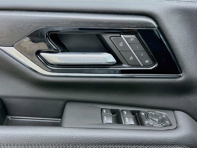 New 2027 GMC Yukon Denali w/ Sun & Power Step Package RWD image 13