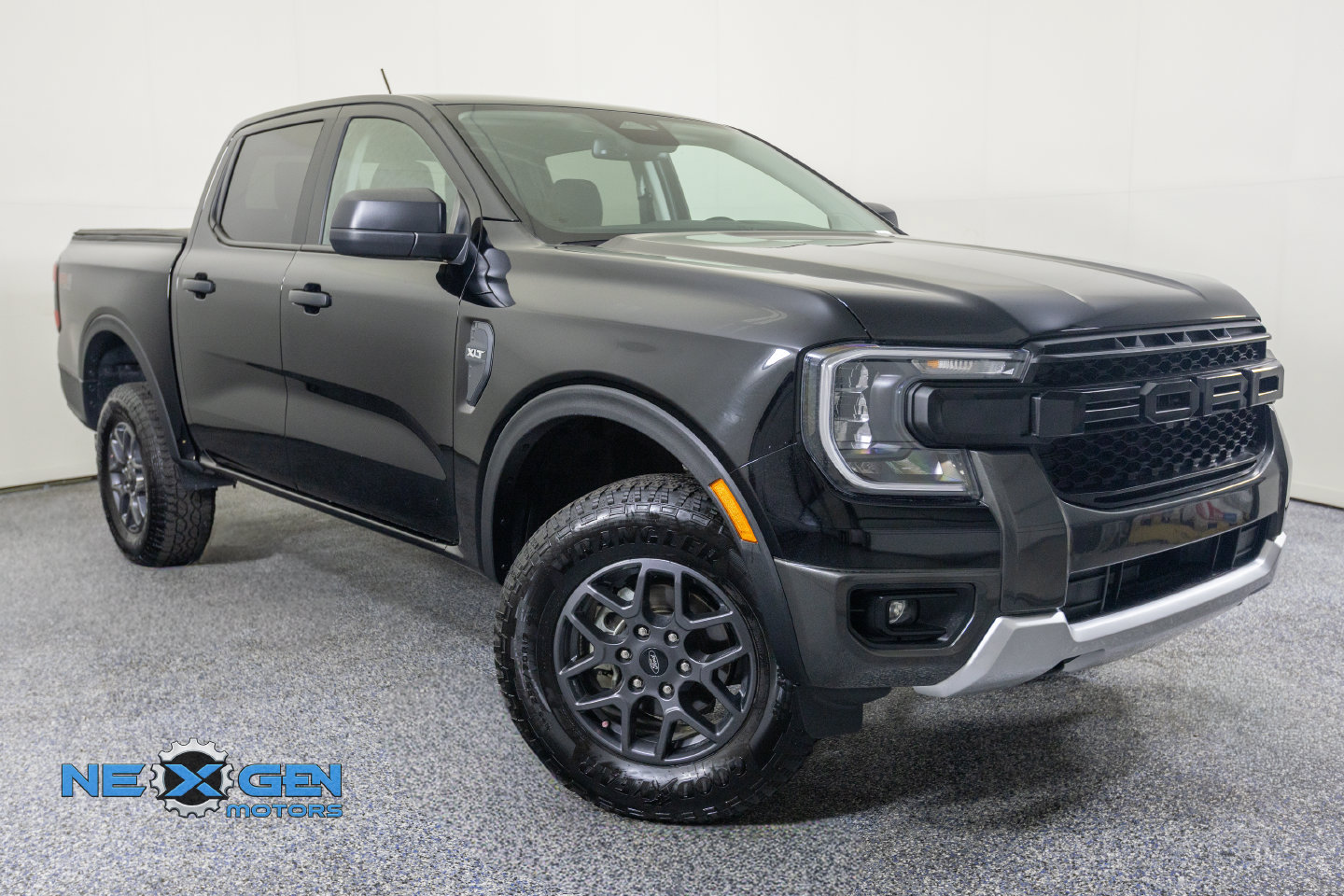 Used 2025 Ford Ranger XLT w/ Equipment Group 301A High AWD/4WD image 1