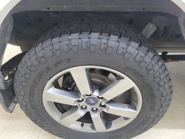 Used 2017 Ford F150 XLT w/ Equipment Group 301A Mid AWD/4WD image 5