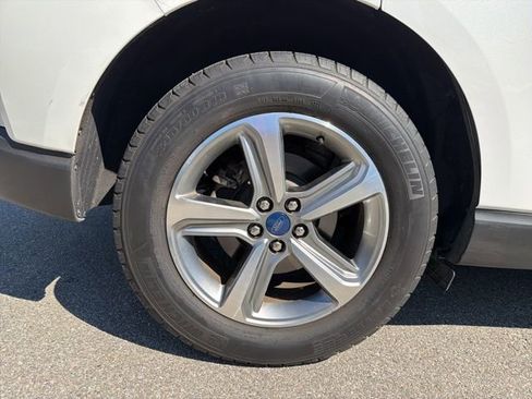 Used 2021 Ford Edge SEL w/ Convenience Package image 22
