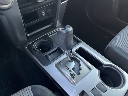 Used 2016 Toyota 4Runner SR5 image 27