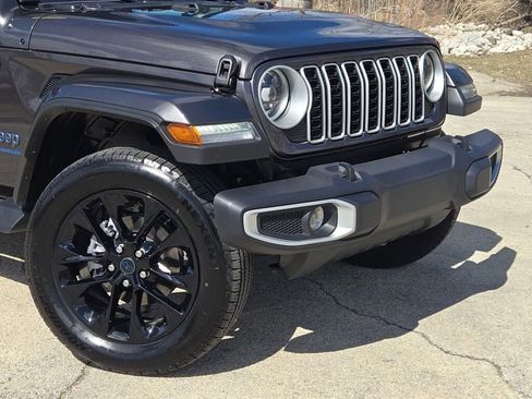 Certified 2025 Jeep Wrangler Unlimited Sahara image 2