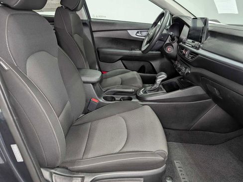 Certified 2023 Kia Forte LXS w/ LXS Technology Package FWD image 38
