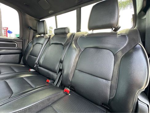 Used 2022 RAM 1500 Laramie AWD/4WD image 9