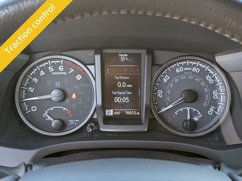 Used 2022 Toyota Tacoma TRD Off-Road w/ TRD Premium Off Road Package image 23