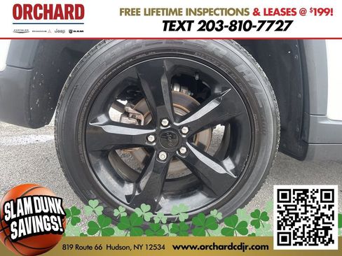 Used 2023 Jeep Grand Cherokee Altitude image 10