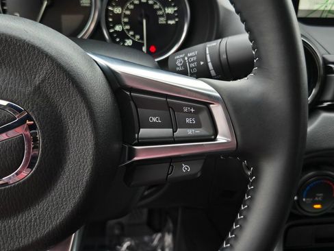 Certified 2024 MAZDA MX-5 Miata Club RWD image 21