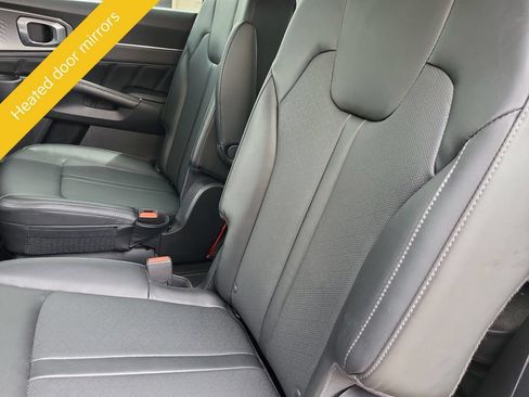 Certified 2022 Kia Sorento SX AWD/4WD image 16