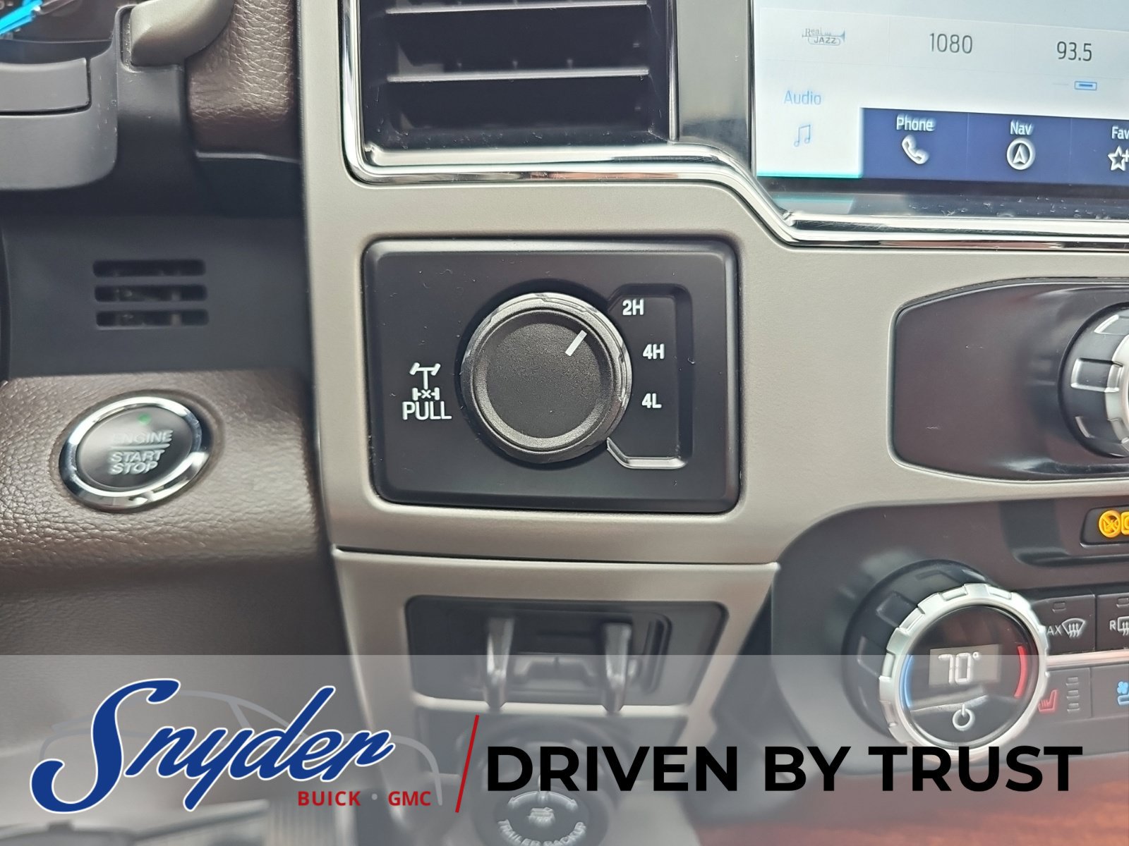 Used 2022 Ford F350 King Ranch w/ King Ranch Ultimate Package AWD/4WD image 19