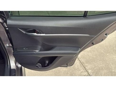 Used 2022 Toyota Camry SE FWD image 29