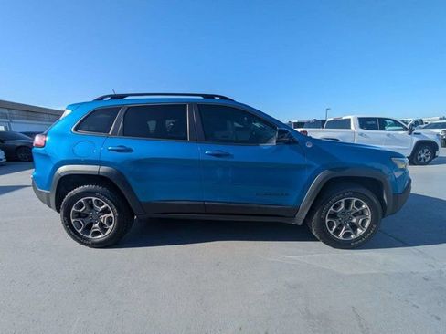 Used 2022 Jeep Cherokee Trailhawk w/ Premium Leather Package image 4