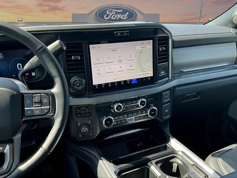 New 2026 Ford F250 Platinum w/ Tremor Off-Road Package AWD/4WD image 7