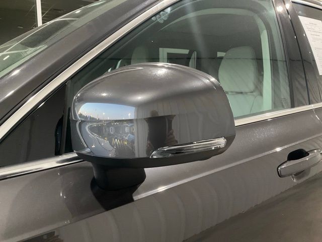 Used 2024 Volvo XC90 B6 Plus w/ Protection Package Premier AWD/4WD image 3