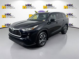 Used 2023 Toyota Highlander L video 1