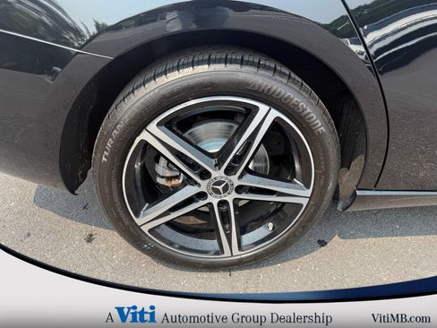 Used 2022 Mercedes-Benz A 220 4MATIC image 14